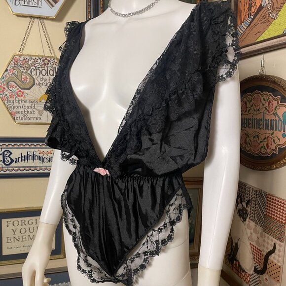 80s Vintage Lily Of France Black Nylon Deep V Teddy Jumper with Lace Trim Size M - Picture 7 of 7